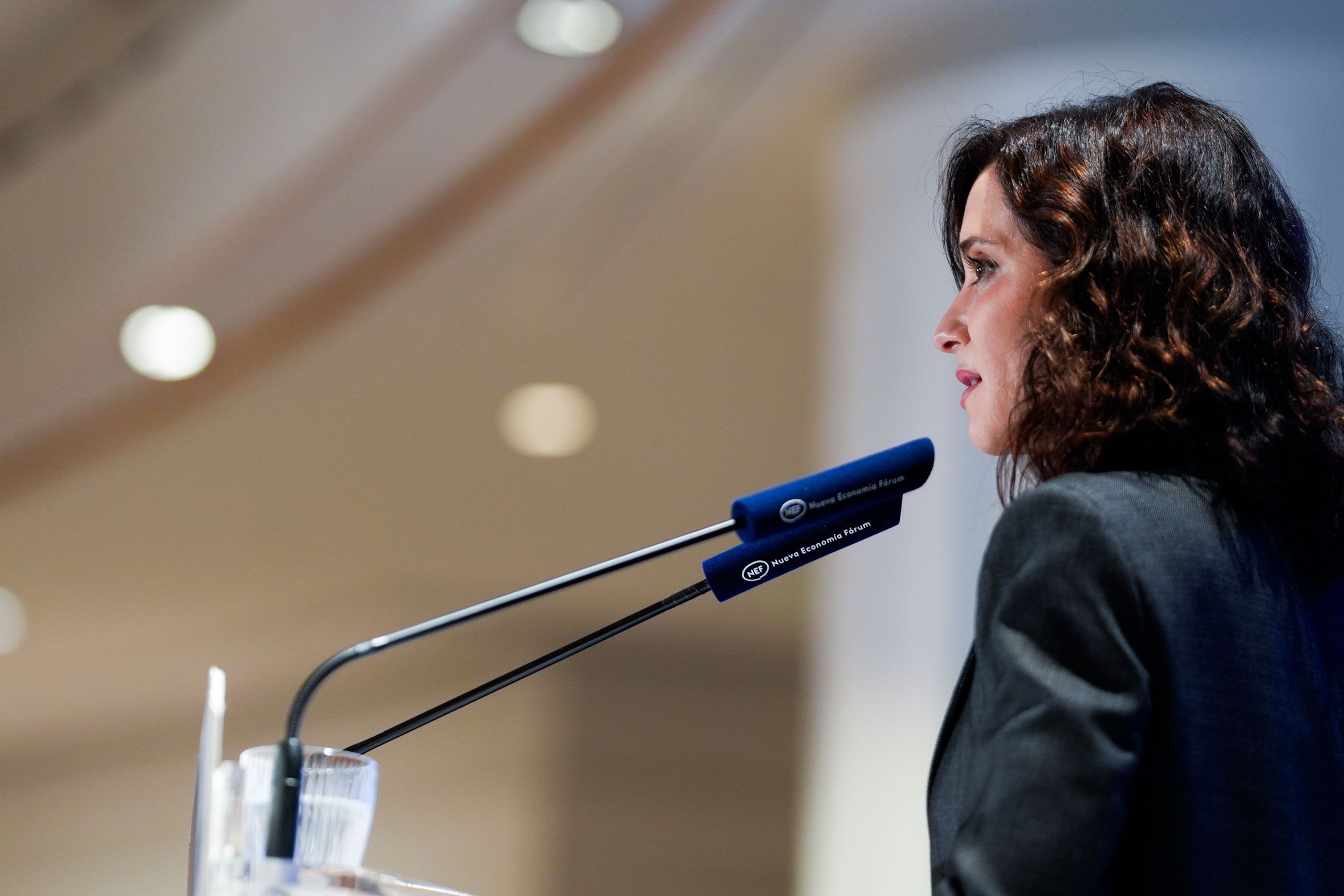 La presidenta de la Comunidad de Madrid, Isabel Díaz Ayuso, hoy, en el encuentro informativo organizado en Nueva Economía Fórum