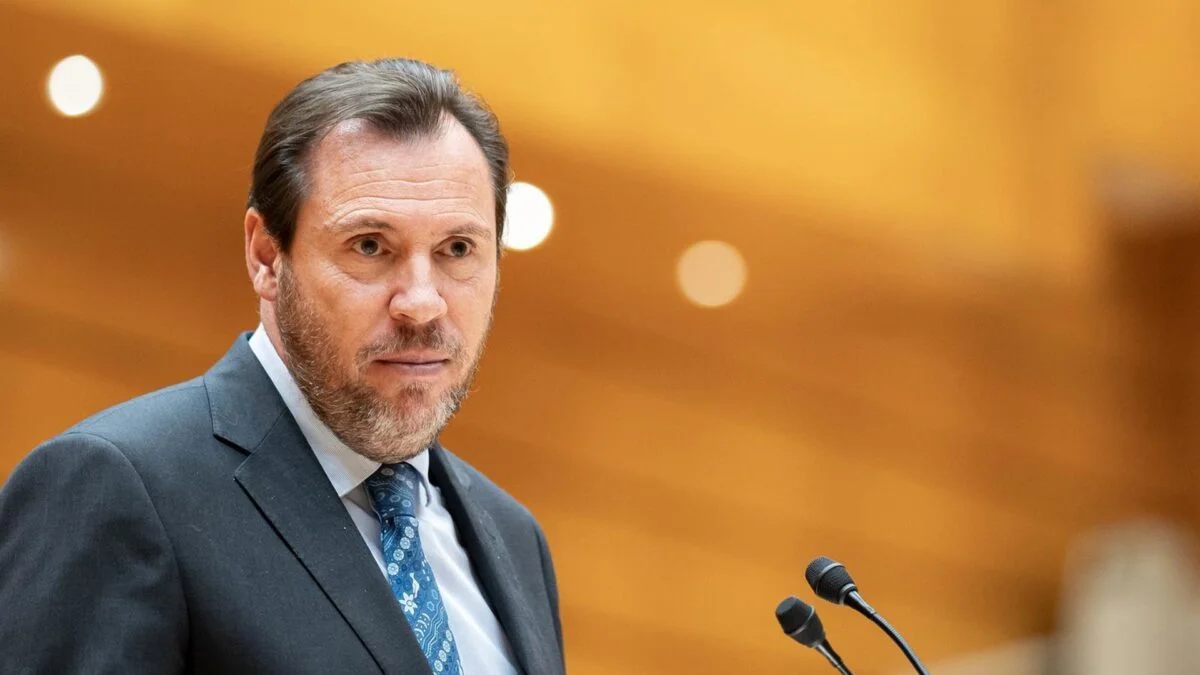 Óscar Puente frente al manual de la oposición: explicar, asumir, resistir