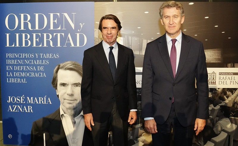 Feijóo con Aznar en una imagen de archivo. Foto Flickr PP