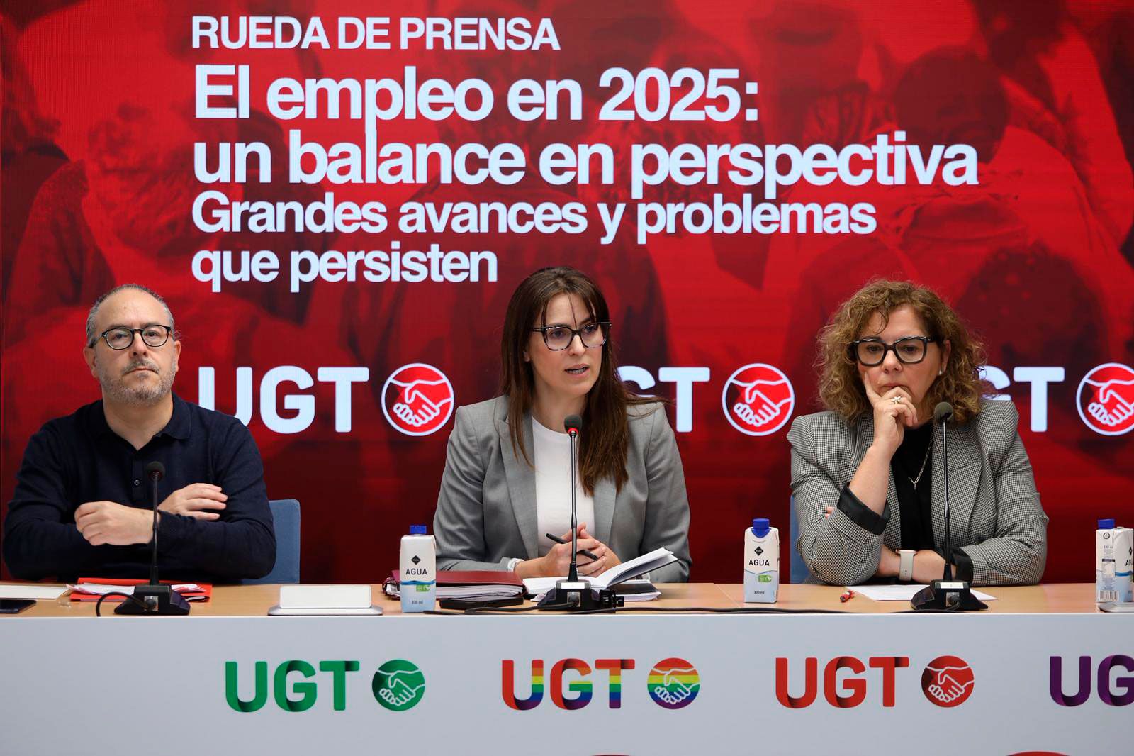 La secretaria ejecutiva de UGT, Cristina Estevez  responsable de institucional, empleo y seguridad social, presenta en rueda de prensa el informe  'El empleo en 2025: un balance en perspectiva. Grandes avances y problemas que persisten'.
