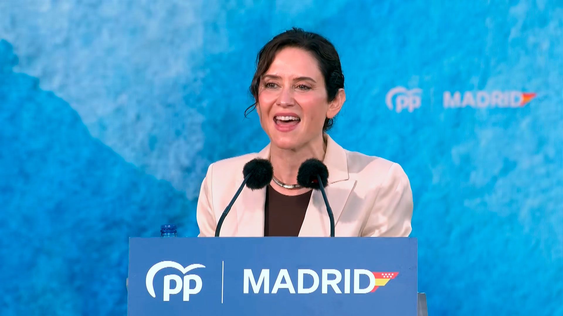 Ayuso cruza todas las líneas: una ofensiva ultra para incendiar España