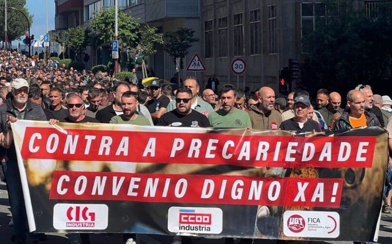 Gentes de España luchan a mares