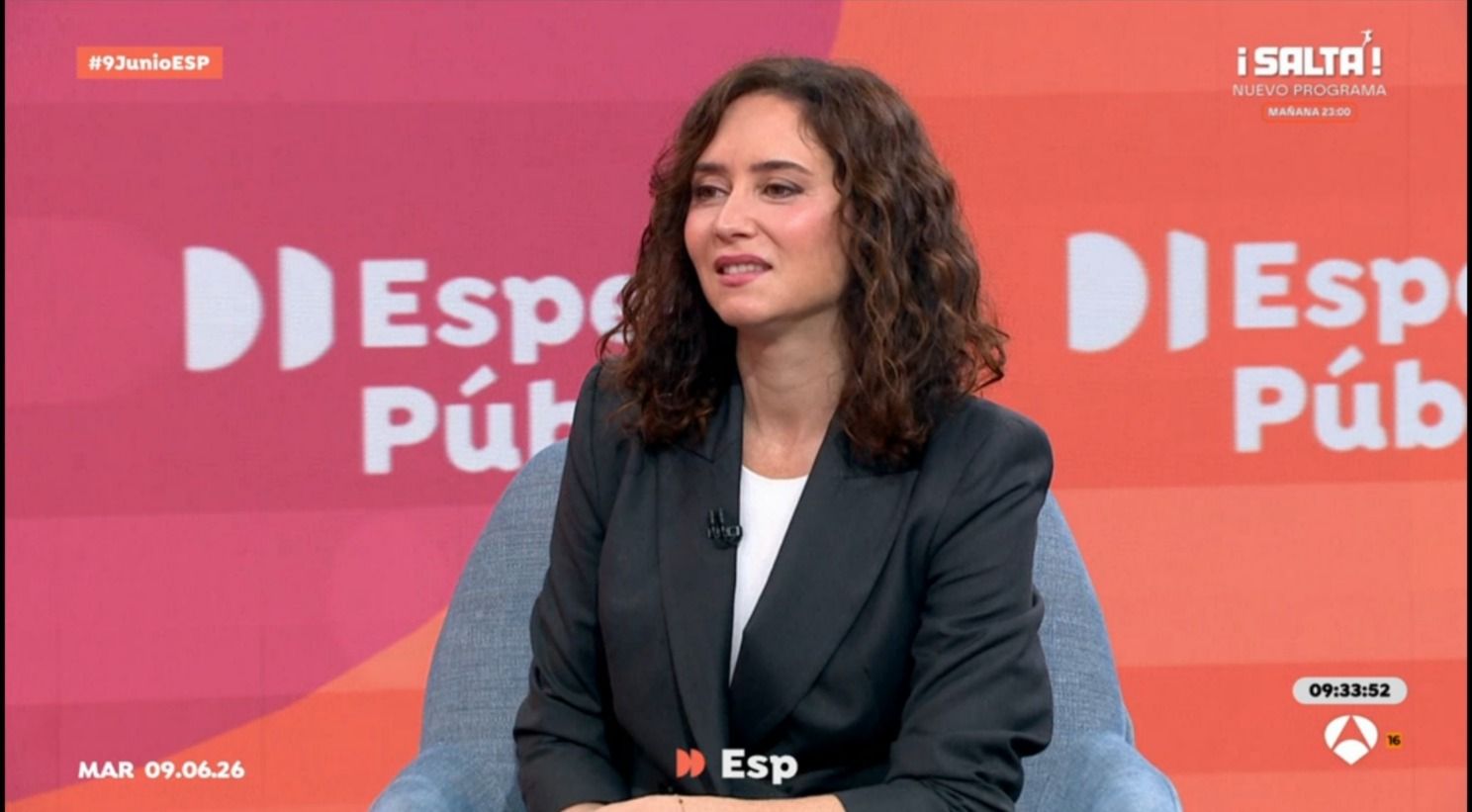 Ayuso intenta apropiarse del Papa, pero la organización no era suya