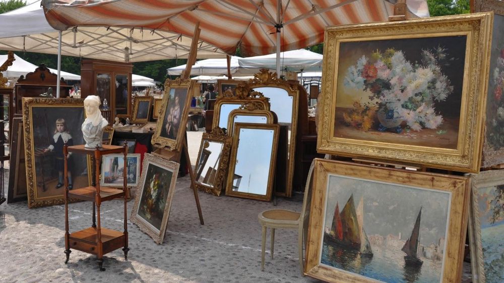 Antiques Market and Modern Art A Proper Mishmash Rossi Writes