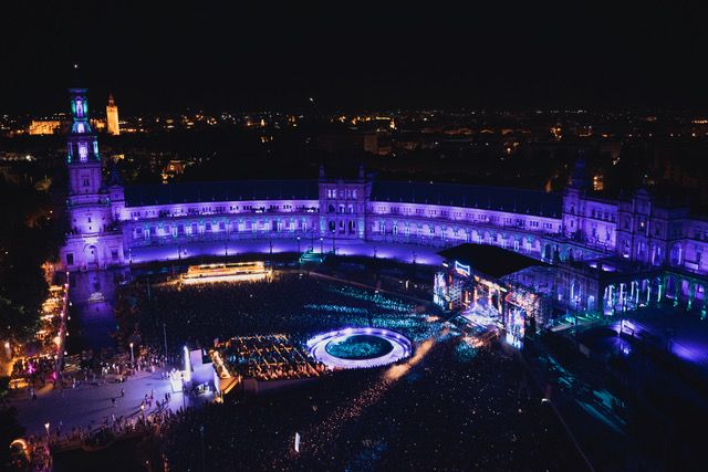 PLAZA ESPAÑA JUAN LUIS GUERRA