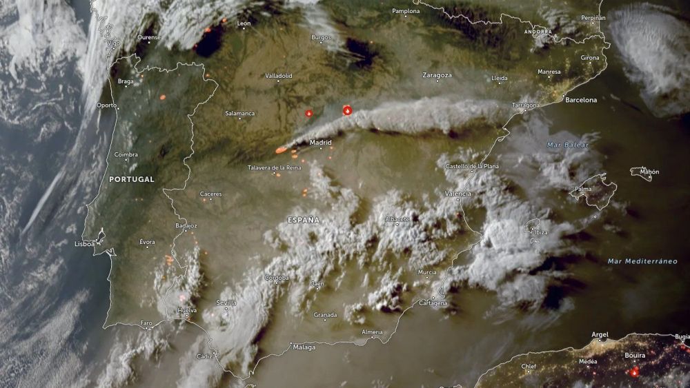 Impresionante imagen satelital del incendio de San Martín de Valdeiglesias...