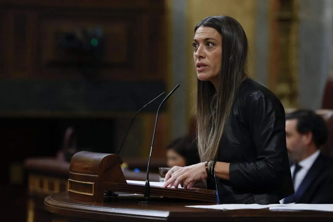 Junts vuelve a utilizar la inmigración como campo de batalla contra Sánchez