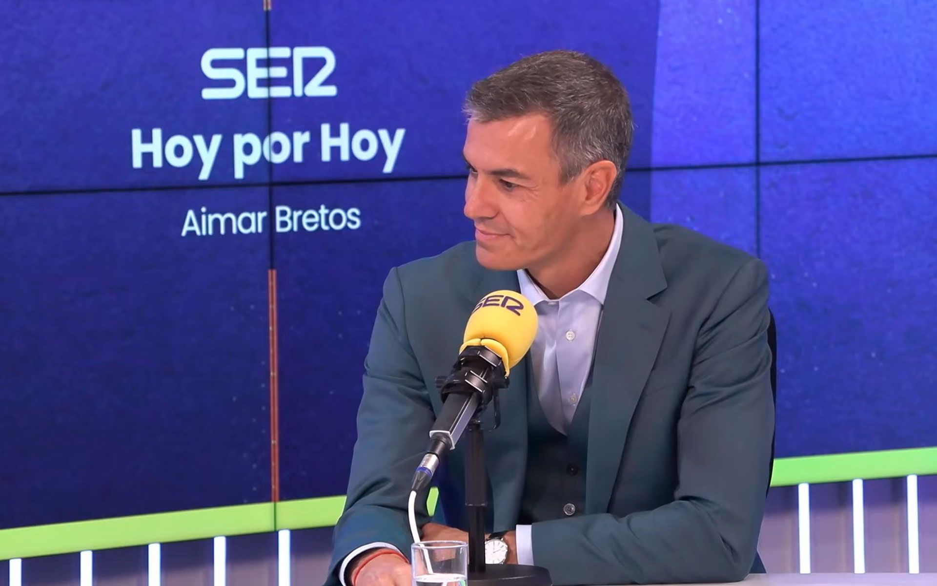 Pedro Sánchez, en 'Hoy por Hoy' con Aimar Bretos