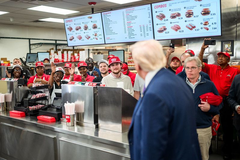 Trump estafa trabajadores