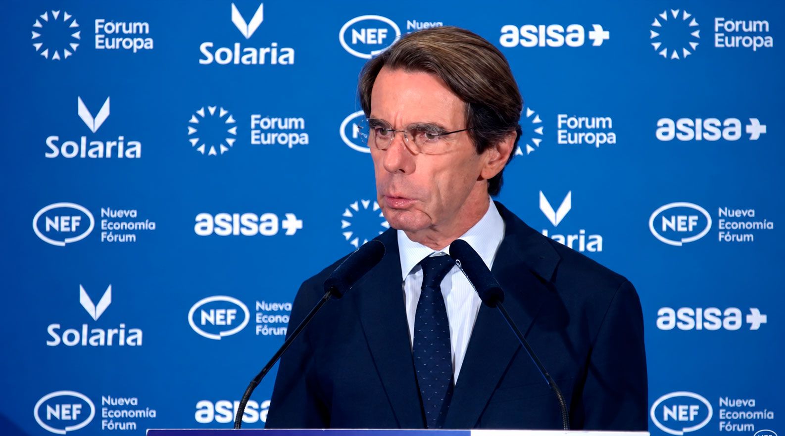 El expresidente del Gobierno José María Aznar durante la presentación de la encargada de negocios de Israel, Dana Erlich, en el Foro Nueva Economía
