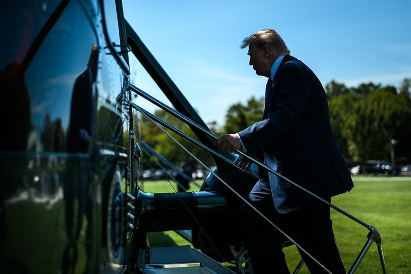 Trump voto por Correo