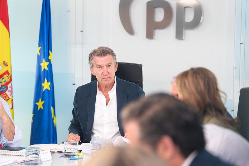 Alberto Núñez Feijóo quiere ampliar los supuestos de pérdida de la nacionalidad para ciudadanos que la hayan adquirido y sean condenados por determinados delitos graves