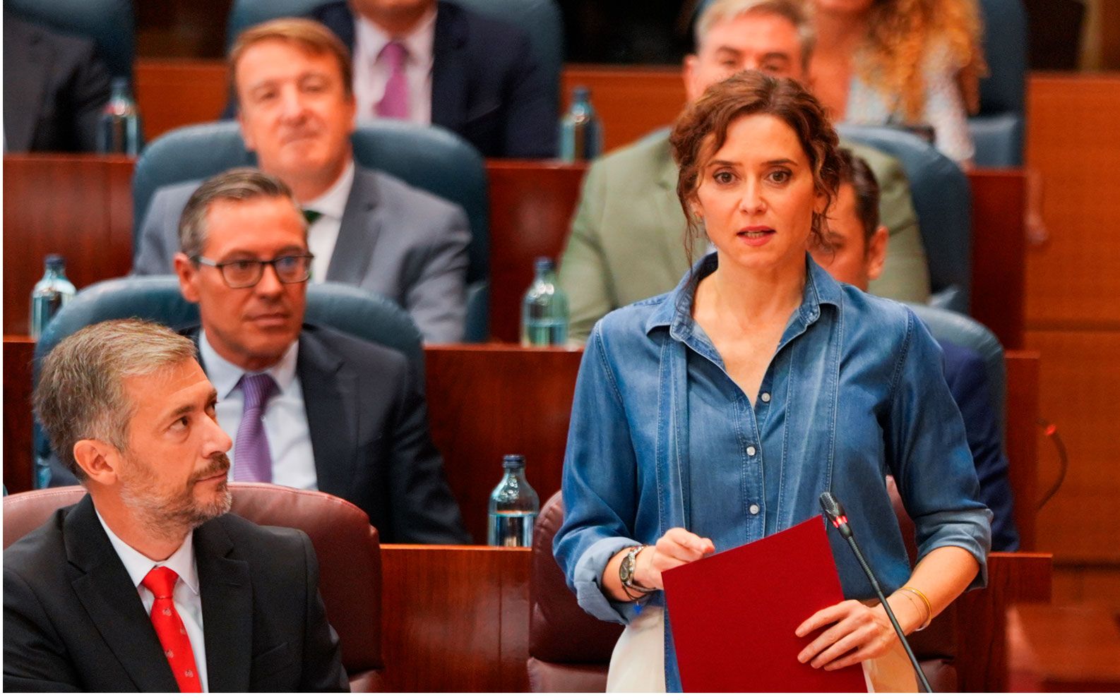 Ayuso en la sesión de control en la Asamblea de Madrid esta mañana