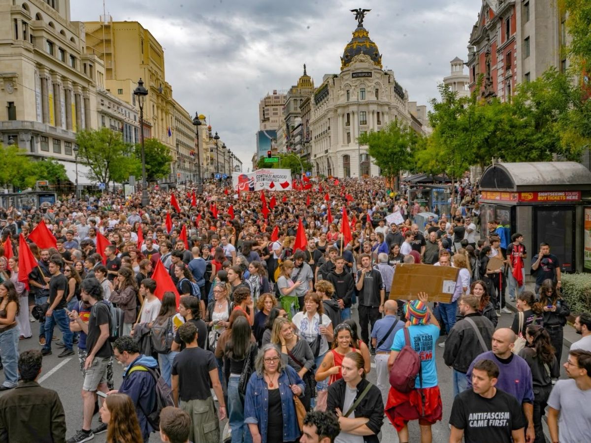 Manifestantes de vivienda, este sábado en Madrid, foto Agustín Millán Manifestantes de vivienda, este sábado en Madrid, foto Agustín Millán
