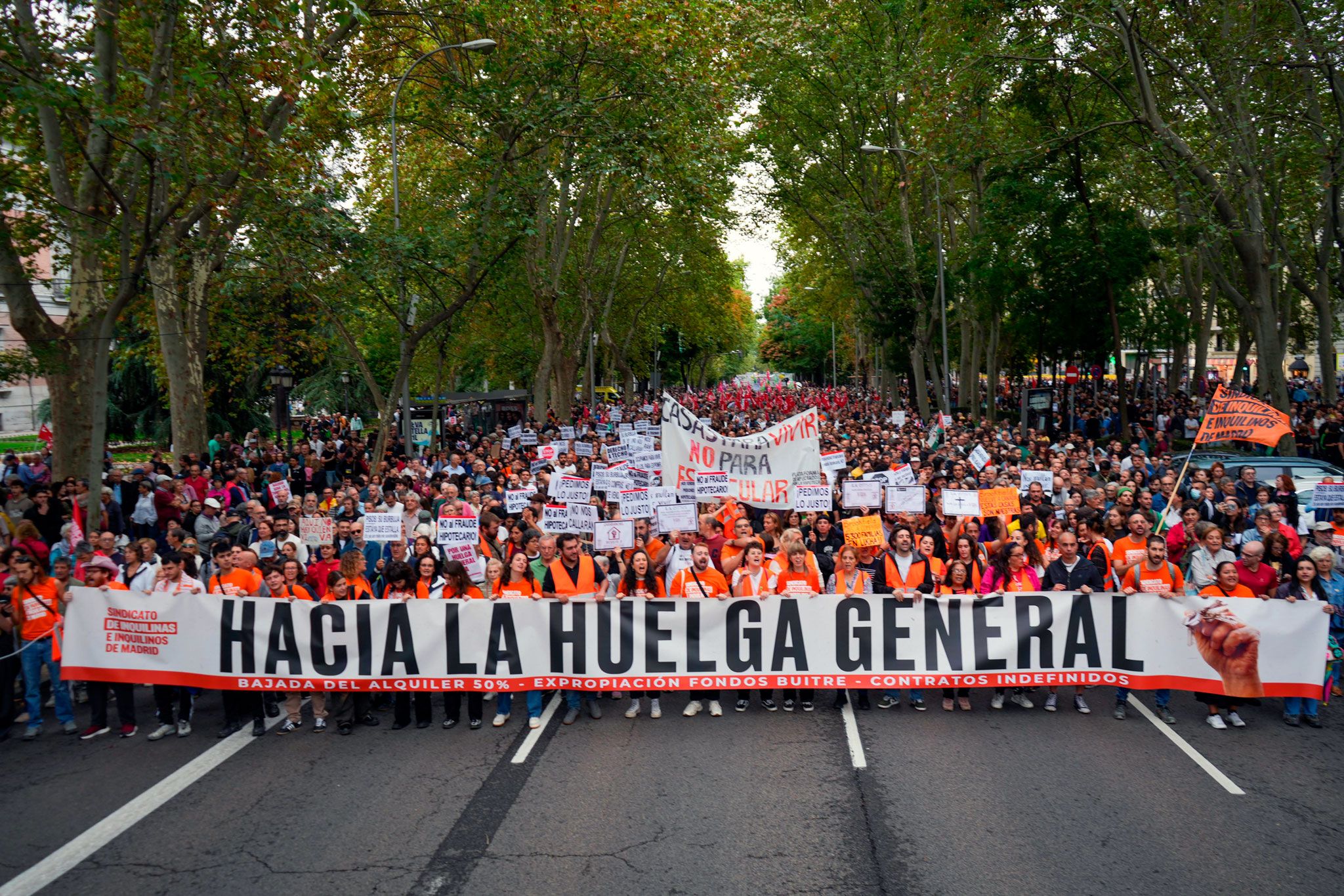 Manifestantes de vivienda, este sábado en Madrid, foto Agustín Millán