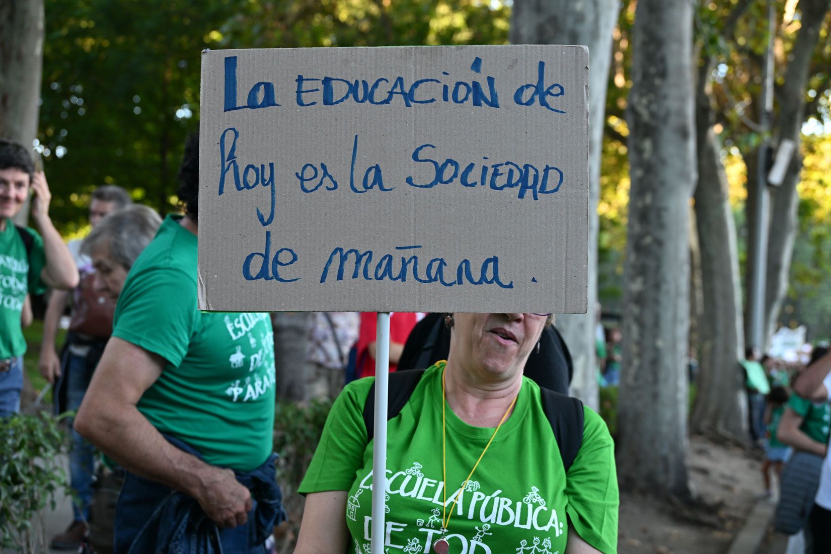 Manifestación por la huelga general de la enseñanza en Madrid contra Ayuso, foto Agustín Millán