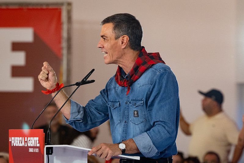 Sánchez señala las pensiones como la gran amenaza de un Gobierno de PP y Vox