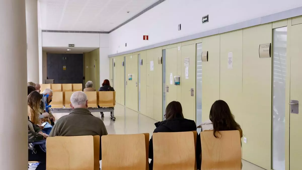 La CEOE quiere exportar el control de las bajas de Galicia y pone el foco en los trabajadores