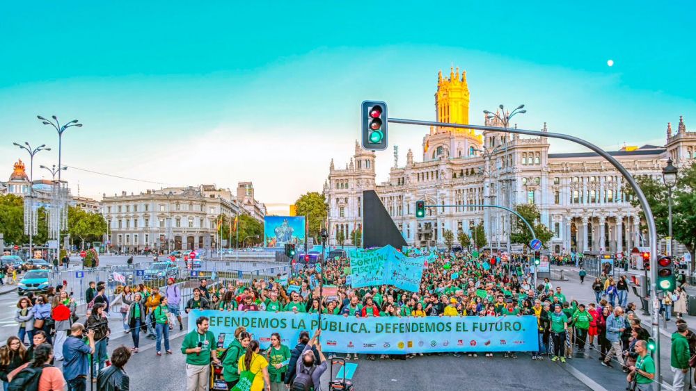 Manifestación en Madrid de los docentes en huelga indefinida de la educación pública, foto Agustín Millán Manifestación en Madrid de los docentes en huelga indefinida de la educación pública, foto Agustín Millán