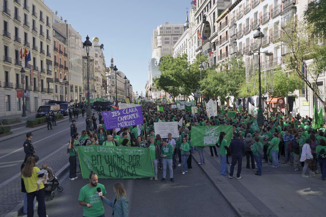photo 2026 10 26 15 39 Concentración de docentes madrileños de la enseñanza pública