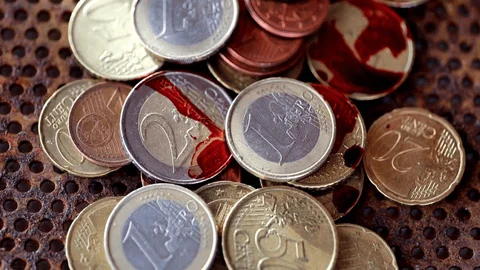 MONEDAS CON SANGRE MONEDAS CON SANGRE