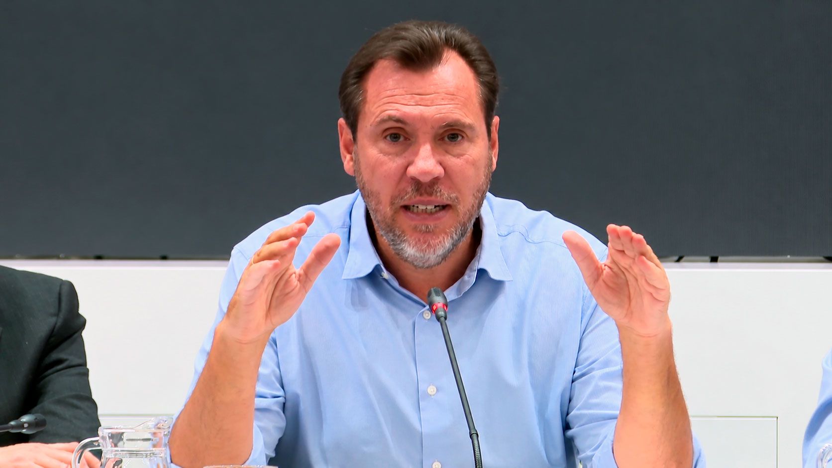 Óscar Puente, ministro de Transportes y Movilidad Sostenible en rueda de prensa para dar cuenta del accidente ferroviario de Urda