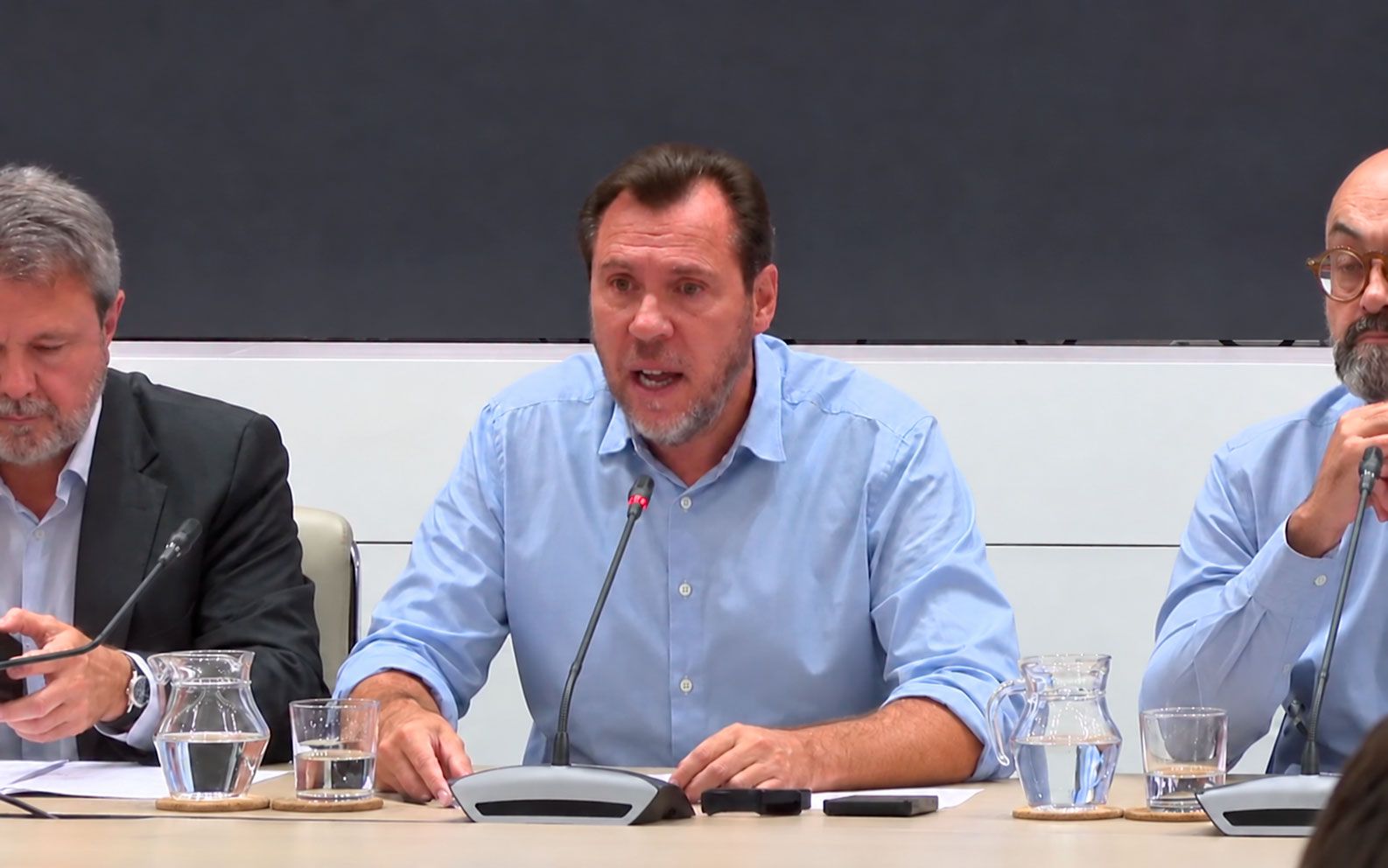 Óscar Puente, ministro de Transportes y Movilidad Sostenible en rueda de prensa para dar cuenta del accidente ferroviario de Urda