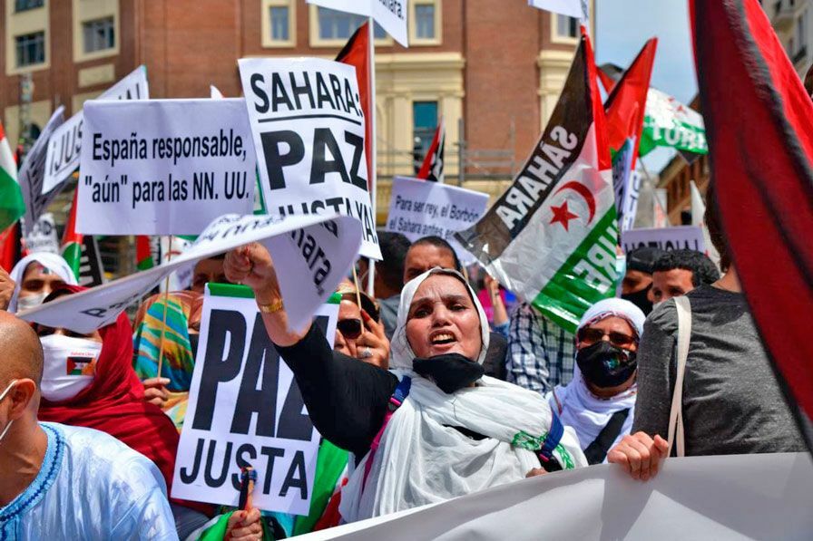 Marcha multitudinaria contra la ocupación ilegal del Sáhara Frente Polisario, foto Agustín Millán