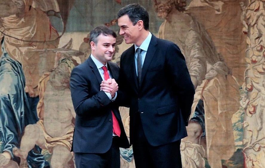 Redondo abandona como jefe de gabinete.