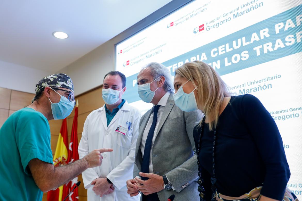 enrique_ruiz_escudero_en_la_presentacion_de_un_tratamiento_celular_pionero_en_el_mundo_para_prevenir_el_rechazo_en_trasplantes_4