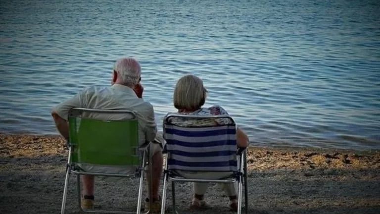 El Gobierno establece una tarifa plana de 50 euros en los viajes del Imserso para pensionistas con menos recursos