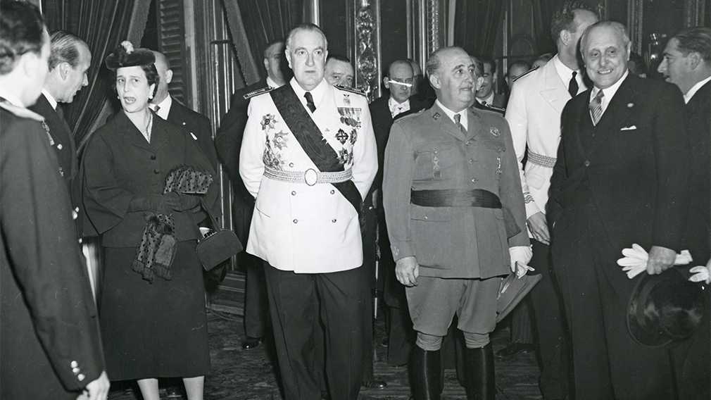 Franco y su corte, en una imagen de archivo.