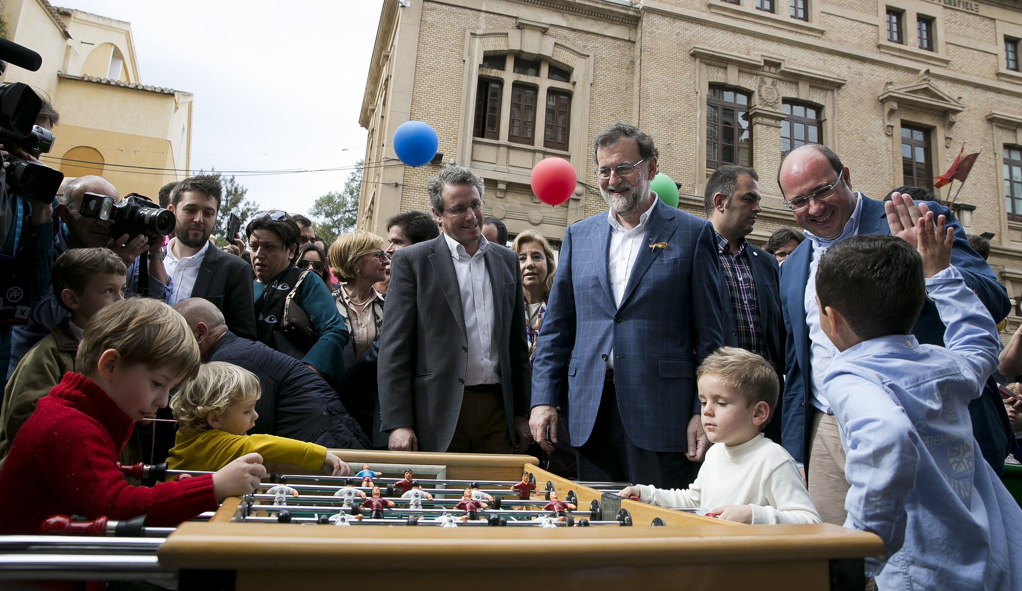 RAJOY-FUTBOLÍN.jpg