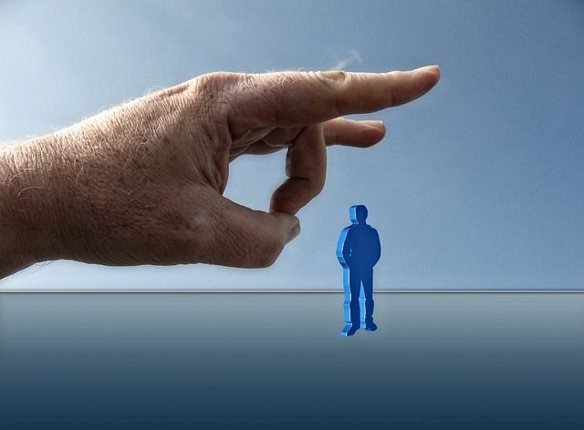 hand-65688_640.jpg