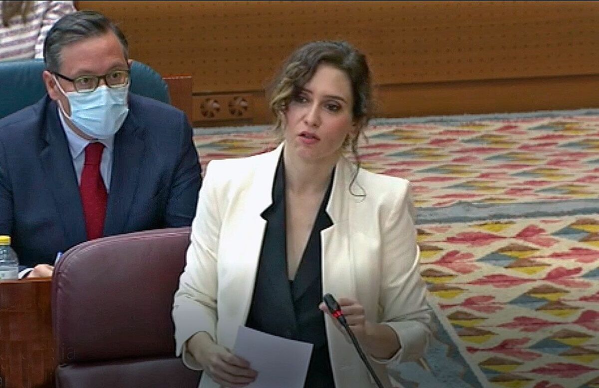 Isabel-Díaz-Ayuso,-presidenta-de-la-Comunidad-de-Madrid,-desencajada--hablando-de-la-presunta-corrupción-de-su-hermano