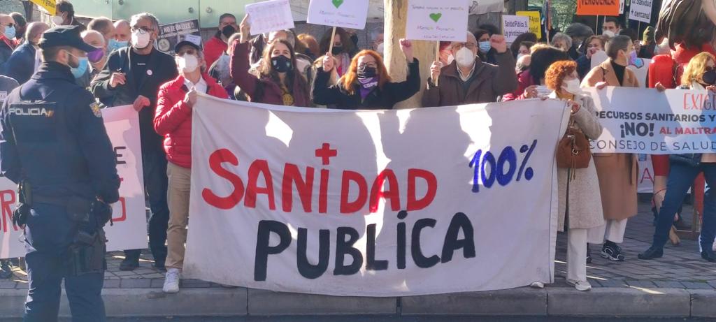 El Estatuto Marco sale del cajón tras 22 años: la sanidad pública ajusta cuentas con su propio retraso
