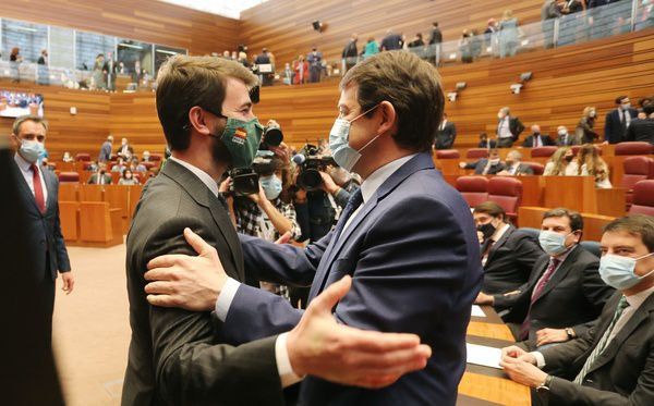 VOX y PP en Castilla y León