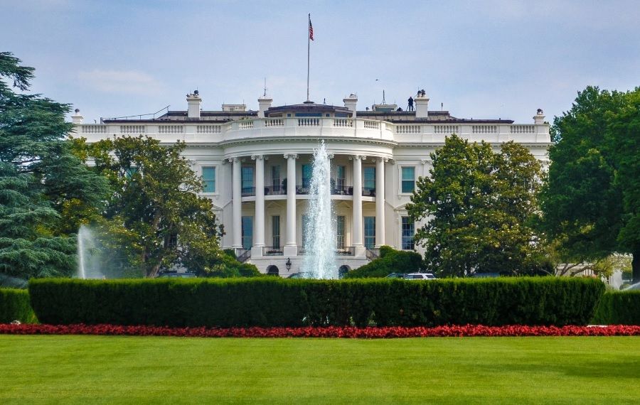 Madrid corrige el relato de Washington