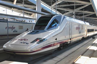 Renfe ofrece en directo la final de la Copa del Rey en los AVE y Avlo
