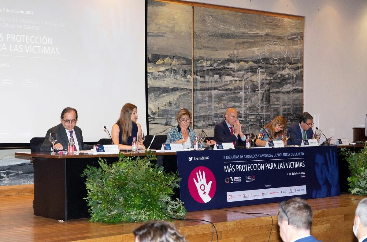 Victoria Ortega Reclamamos que las víctimas tengan con carácter preceptivo asistencia letrada desde el primer momento