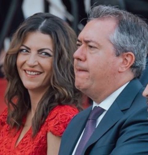 Espadas y Olona