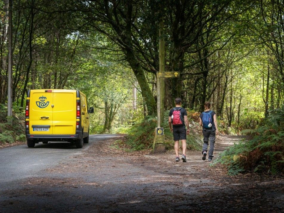 Correos traslada más de 250.000 equipajes en el Camino de Santiago[225765]
