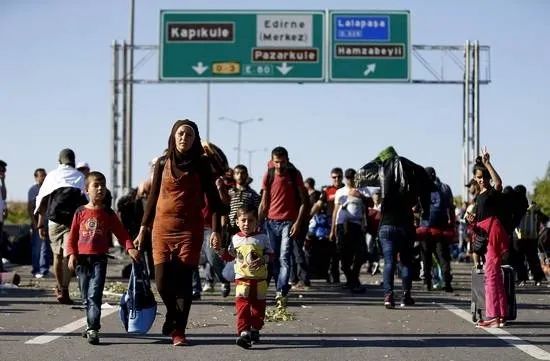 Irán y Turquía, Las personas afganas que huyen son devueltas de forma ilegítima después de que disparen contra ellas en las fronteras
