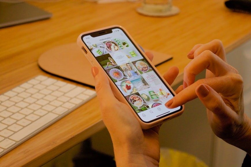 Razones para comprar likes de Instagram