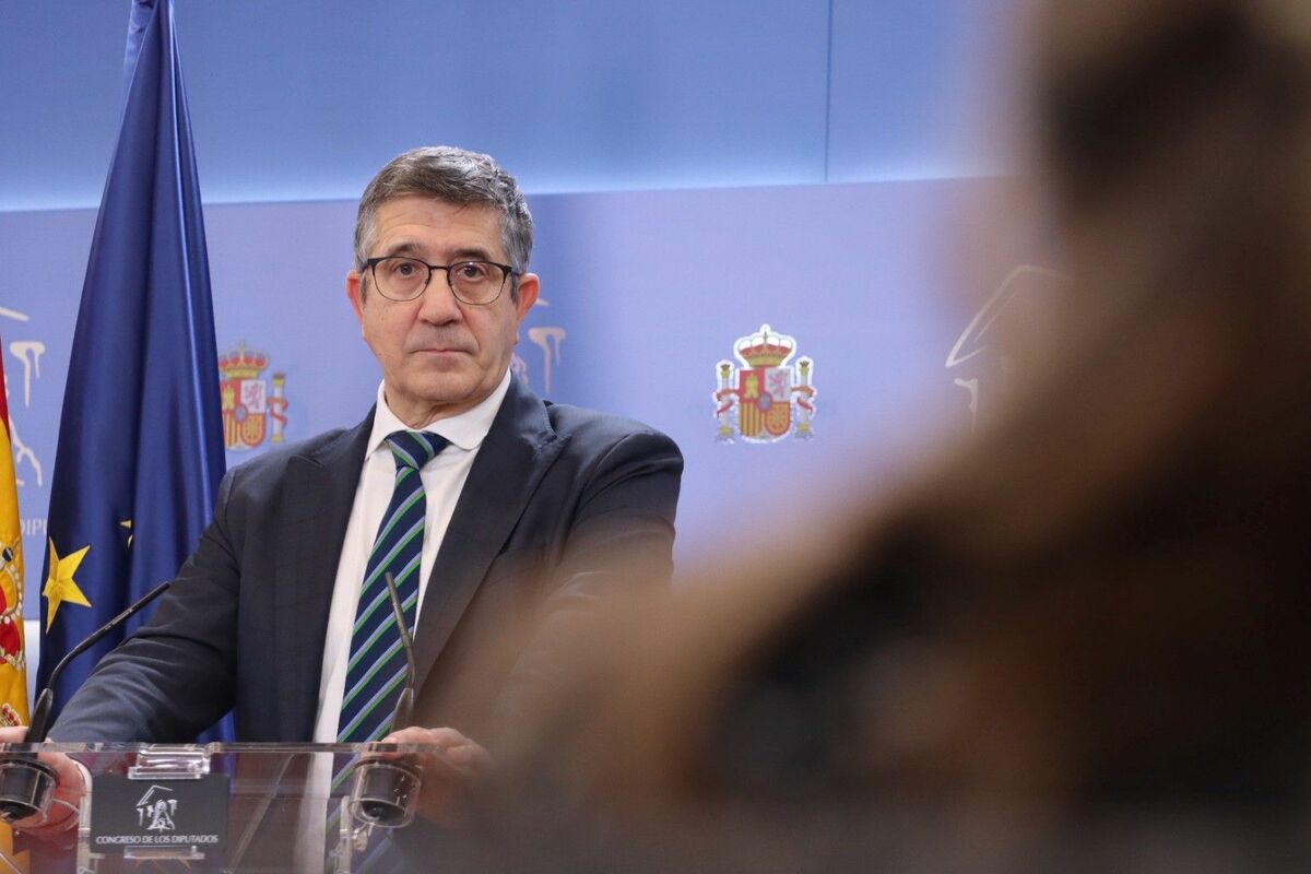 Patxi López:  "La derecha prefiere el caos institucional a reconocer su minoría parlamentaria"