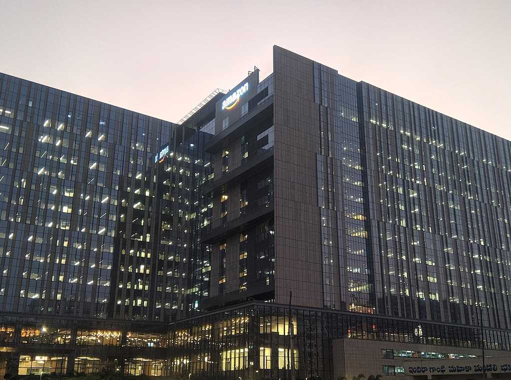 1920px-Amazon_Hyderabad_campus