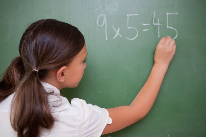 niña matemáticas