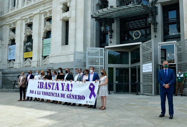 Ortega-Smith-se-desmarca-de-la-condena-a-la-violencia-machista-foto-Agustin-Millan