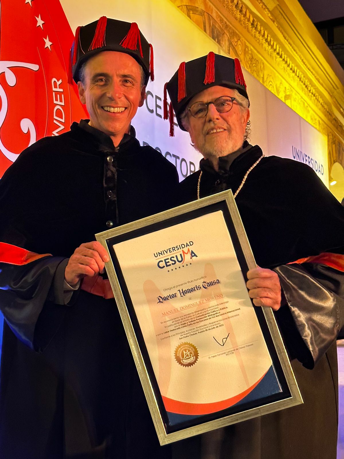 HONORIS CAUSA MANUEL DOMÍNGUEZ