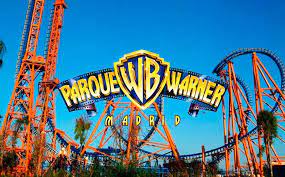 Denuncian la restricción de comida y bebida del exterior en el Parque Warner de Madrid